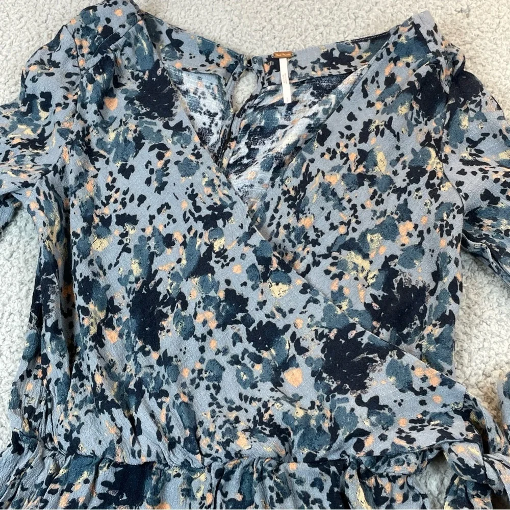 Free People‎  Romper Womens Small  All The Right Ruffles Raven Combo Button Back